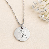 Personalisierte Halskette mit Gravur – Zwei Herzen & Wunschtext | Edelstahl | Geschenk Liebe | Initialen | Jahrestag | Hochzeit